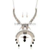 2016 Simulated Diamond Fashion Semicircle Necklace Exaggerated Metallic Jewelry Set thumbnail-6