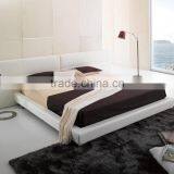 Noble White Leather Bed With Long Headboard , Elegant European Design Home Furniture Cheap White Leather Bed thumbnail-1