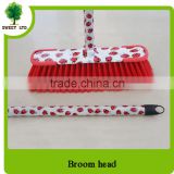 Top quality home and garden cleaning tools sweep floor broom and brush with wood sticks