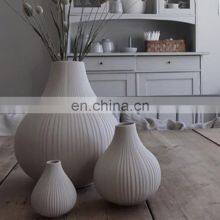 2021 House Ornaments Flower Decoration Black Ceramic Vases White Chinese Plant Modern Round Pottery Nordic Vase Home Decor thumbnail-4