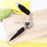 2016 Hot Sale Kitchen Accessories Garlic Press Galic Peeler thumbnail-3