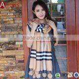 Made in China Designer Wholesale Women's Winter Classic Grid Long Reversible Scarves Shawl thumbnail-1