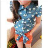 Girls' sleeveless heart printed denim shirt