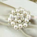 New Diamond Pearl Napkin Ring Serviette Holder Wedding Banquet Dinner Decor Favor thumbnail-1