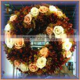 Preserved Red Boxwood Wreath Mixed With Rose Flowers for Indoor Decoration thumbnail-1