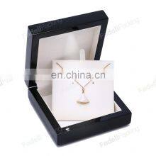 New Arrival Hot Selling Wooden Jewelry Box Custom Logo Pendant Earring Box Luxury Jewelry Box thumbnail-2