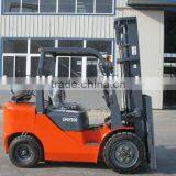 2 Ton Gasoline Forklift thumbnail-1