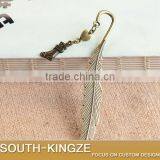 Interesting Unique Shape and Pattern Bronze Creative Metal Bookmark Classmate Gift thumbnail-1