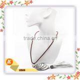 High-quality Genuine Leather Necklace for Ladies With Shell Pendant thumbnail-1