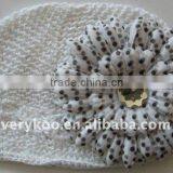 Crochet Newsboy Beanie Kufi Hats With a Daisy Flower thumbnail-1