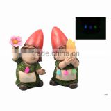 2016Cute resin two woman gnome garden statues