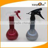 250ml Plastic Hair Salon Water Spray Bottle Barber Mist Trigger Sprayer Bottle thumbnail-1