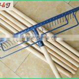 32 Teeth Metal Rake Natural Wooden Garden Rake Handle thumbnail-1