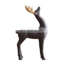 Скандинавский креативный современный дизайн. Настольные украшения Mason Home Living. Черно - золотая скульптура оленя. Набор подарков thumbnail-2