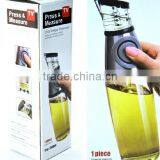 2014 ECO-FRIENDLY KITCHEN CREATIVE PRESS MEASURE OIL DISPENSER/GLASS OIL AND VINEGAR BOTTLE AS SEEN ON TV