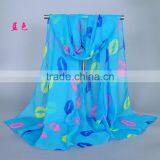 2017 2018 Hot Selling Fashionable Lightweight Women Spring Summer Lip Printed Scarf thumbnail-3