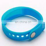 2016 Hottest Custom Rubber Bracelet Eco-Friendly Nice Design Smart Band Health Wrist Band thumbnail-3