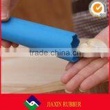 Eco-Friendly Wholesale Cheap Silicone Garlic Peeler Roller Magic Garlic Skin Remover thumbnail-1