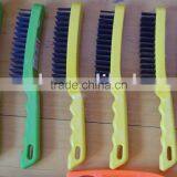Scratch Steel Wire Brush W/plastic Handle thumbnail-1