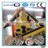 Ram Piston Type Biomass Wheat Husk Briquette Machine With CE thumbnail-2