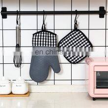 High Quality Thick Heat Resistant BBQ Home Kitchen Grill Glove Double Oven Mitt Barbecue Grill Oven Mitten Silicone Gloves