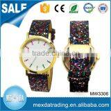 Promotional Lady Popular Gold Plating Shining pu Strap China Made Watch thumbnail-5