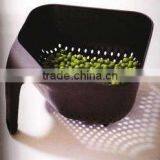 Plastic Square Colander Food Storage Container thumbnail-3