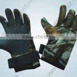 Neoprene Gloves thumbnail-1