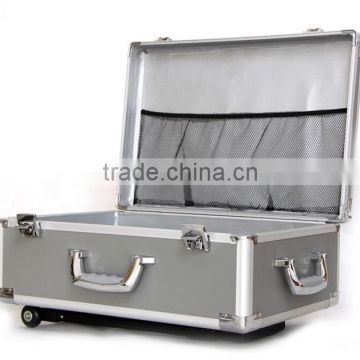 Gery Carrying Aluminum Suitcase with Trolley