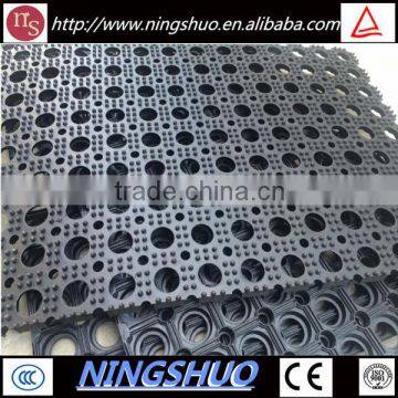 China factory of anti slip outdoor durable rubber deck mat with hollow