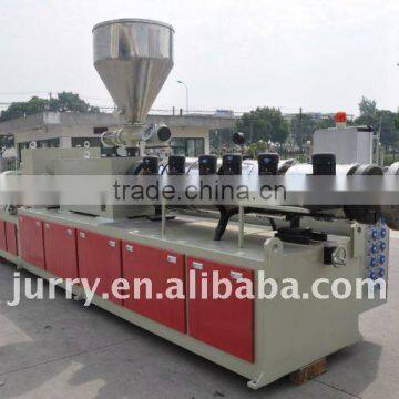 Conical twin screw extruder