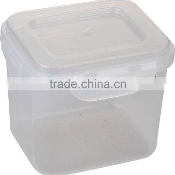 Plastic storage box wiht lock lock lid