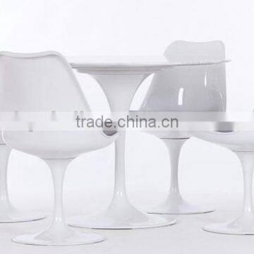 White Eero Saarinen Fiberglass Saarinen Tulip Table Replica