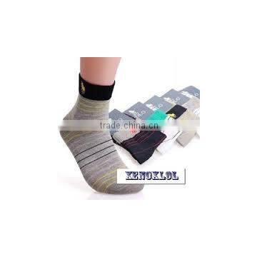 factory custom design cotton men socks manufacturer supplier colorful socks