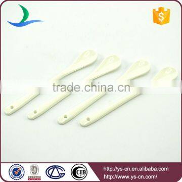 Eco-friendly wholesale white ceramic spoons