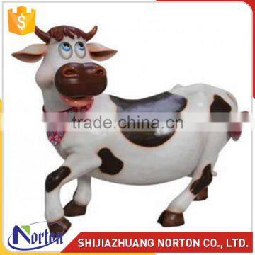 Cute fiberglass cow sculpture used for decoration NTRS-132LI