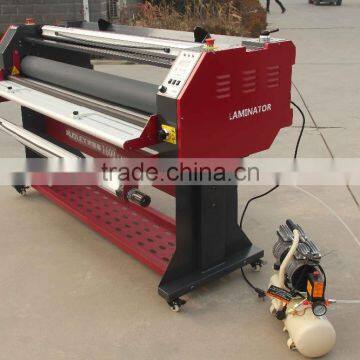 Laminating machine with labor -saving film loading equipments