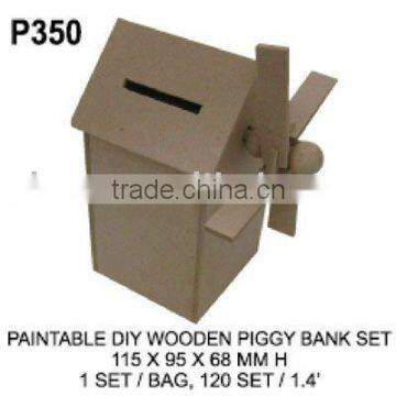P350 PAINTABLE WOODEN PIGGY BANK SET