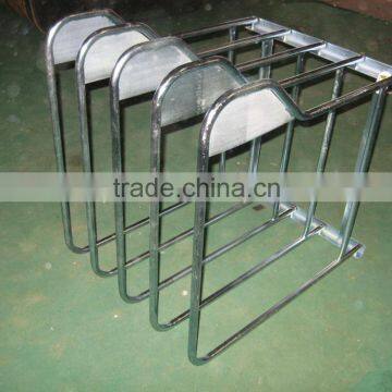 Power coated steel horse-clothes rack for horse stable use