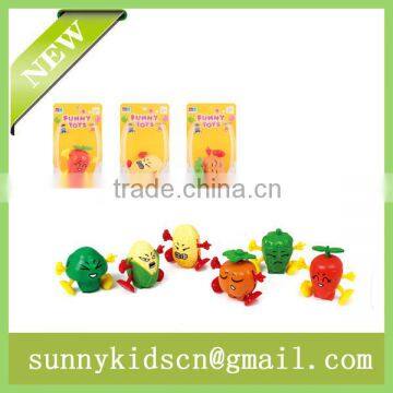 China Cheap wind up toy wind up vagetable capsule toy