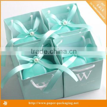 white cardboard gift magnetic buckle gift box packaging