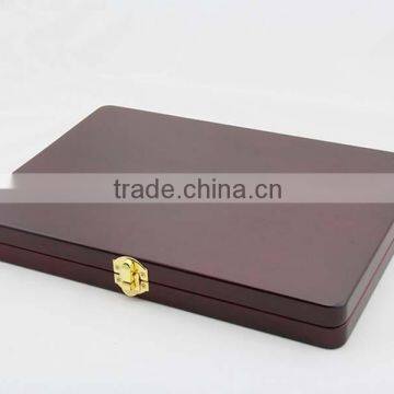 Luxury varnishing wood coin box with red velvet tray