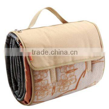 High Quality Waterproof Picnic 2 in 1 Pillow Blanket photo-3