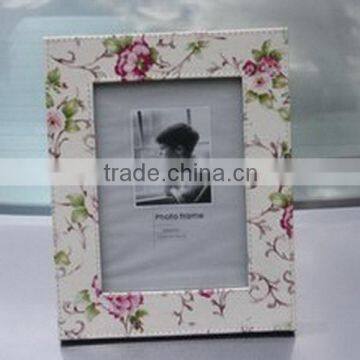 Customized best selling decorative white photo frame with rivet