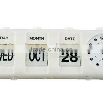 Desk clock with calendar