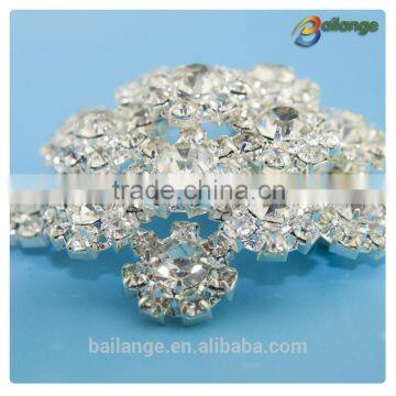 Attractive 2015 new product china wholesale crystal rhinestone brooch pin for wedding invitations