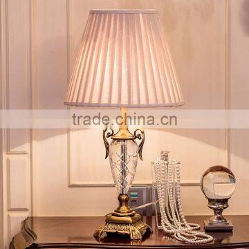 Clear Crystal Body Golden Metal Bottom Concise Design Table Lamp photo-2