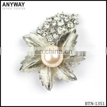 Fashionable silver color rhinestone and peral button China supplier