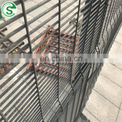 Low cost galvanized welded wire mesh 358 high security anti-climb clearvu fencing