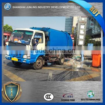 NPR 4X2 garbage compactor truck for sale, compressor garbage truck for cleaning